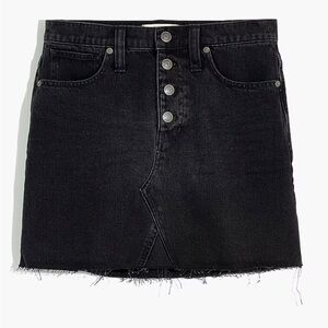 EUC Madewell Rigid Denim A-Line Mini Skirt in Lunar Wash (Size:26)